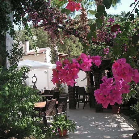Hotel Carikci