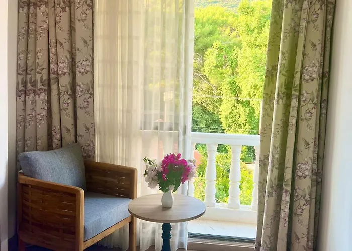 Carikci マルマリス